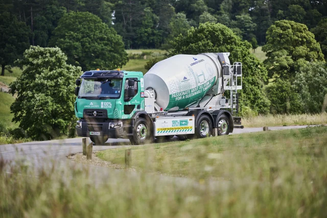 Renault Trucks E-Tech D Wide electric concrete mixer